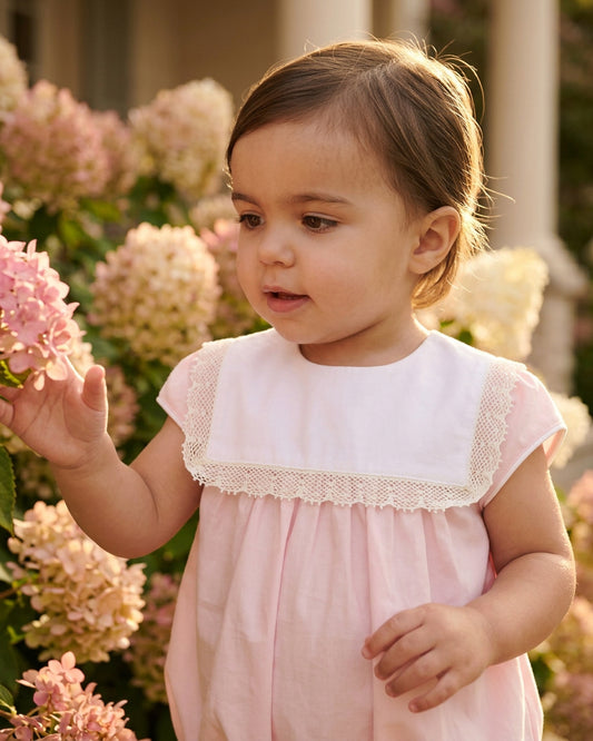 Daisy Lace Bubble